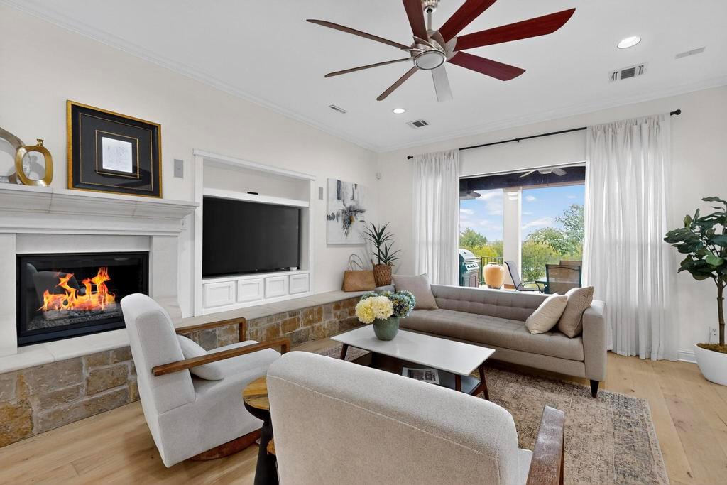 102 Kildrummy Ln, Austin, TX 78738