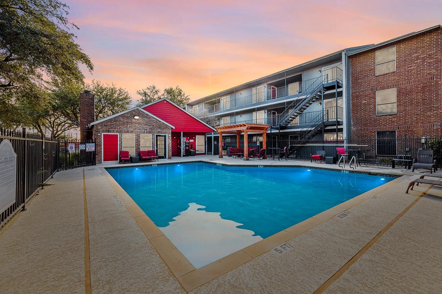 6808 S I-35 Frontage Rd # 253, Austin, TX 78745