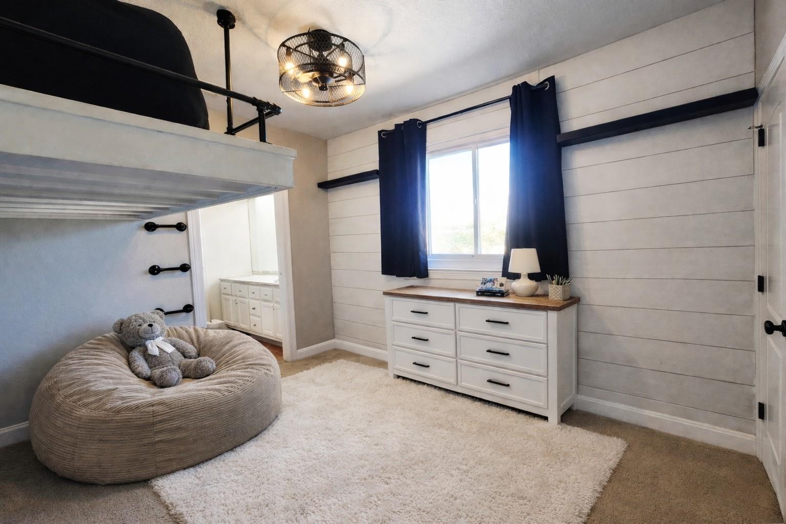 152 Silver Hawk Ct, Dripping Springs, TX 78620