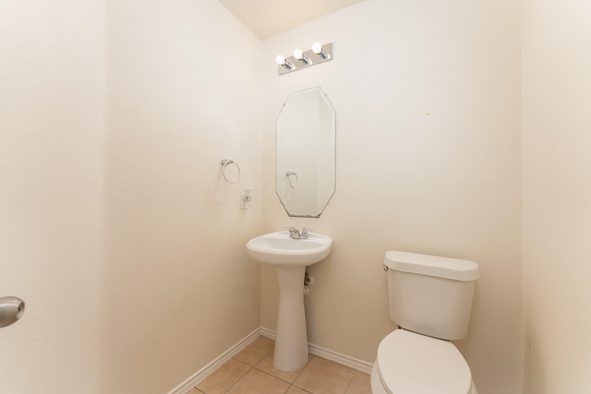 368 Housefinch Loop, Leander, TX 78641