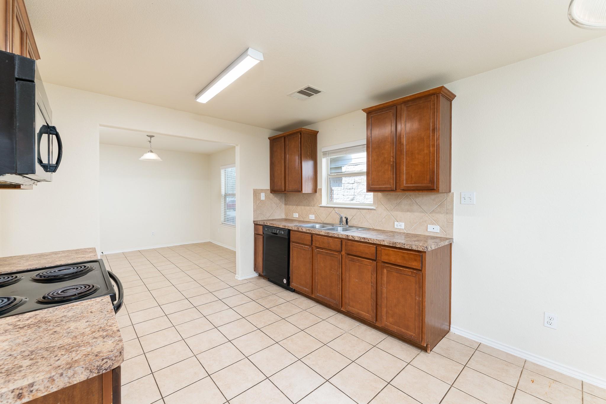 368 Housefinch Loop, Leander, TX 78641