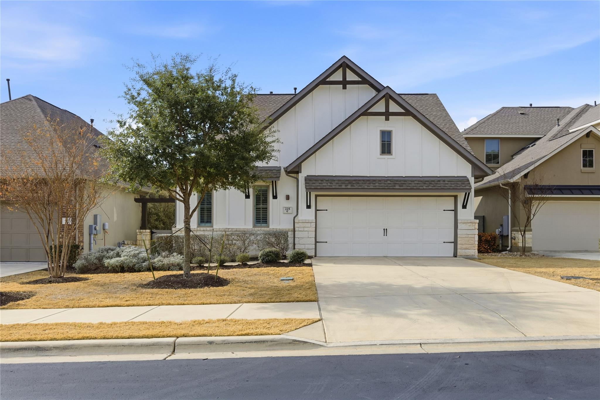 225 Diamondback Dr, Georgetown, TX 78628