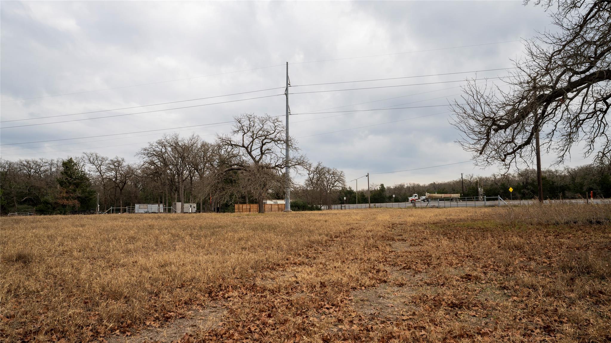 1682 W Us Highway 79, Rockdale, TX 76567