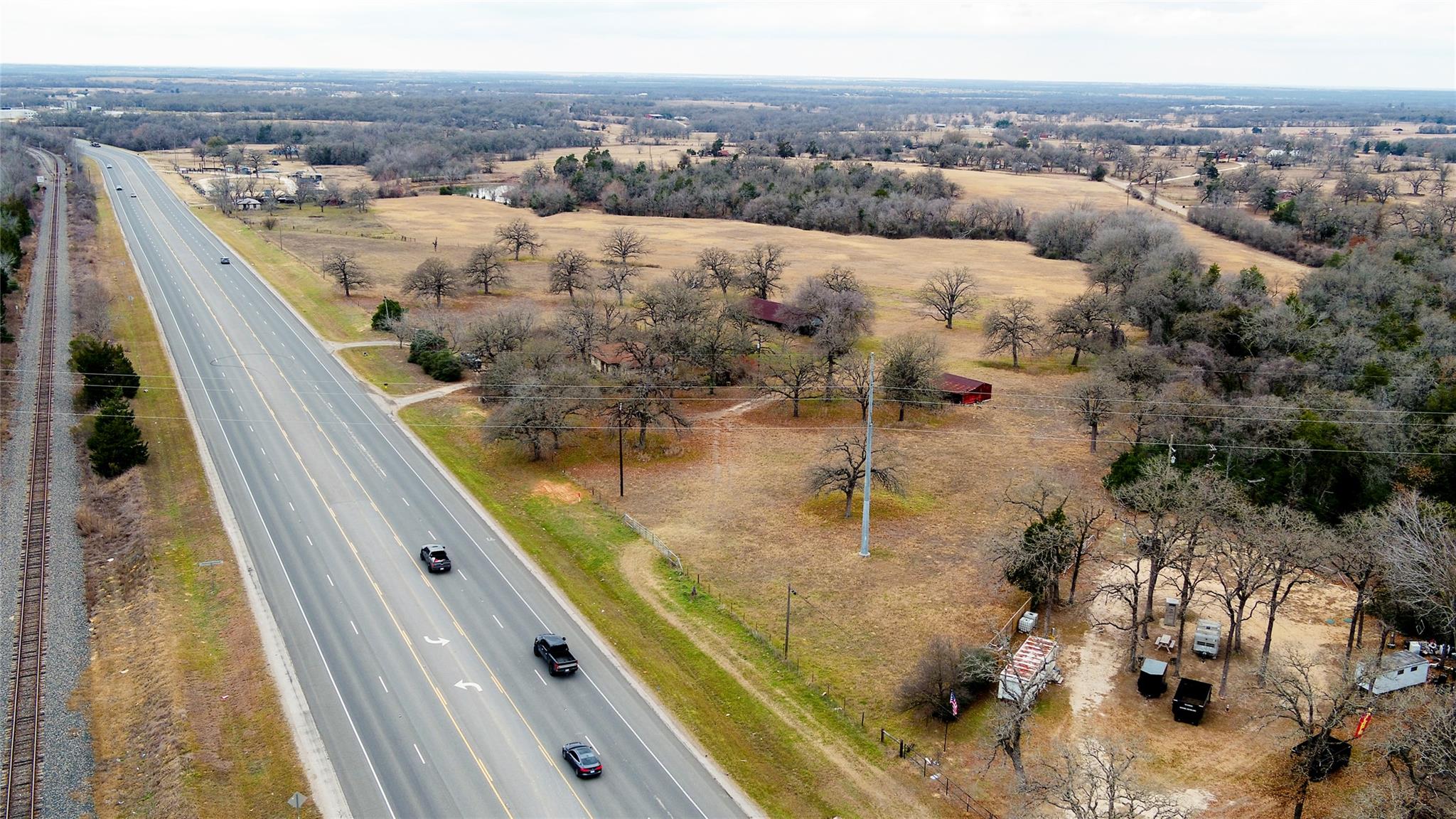 1682 W Us Highway 79, Rockdale, TX 76567