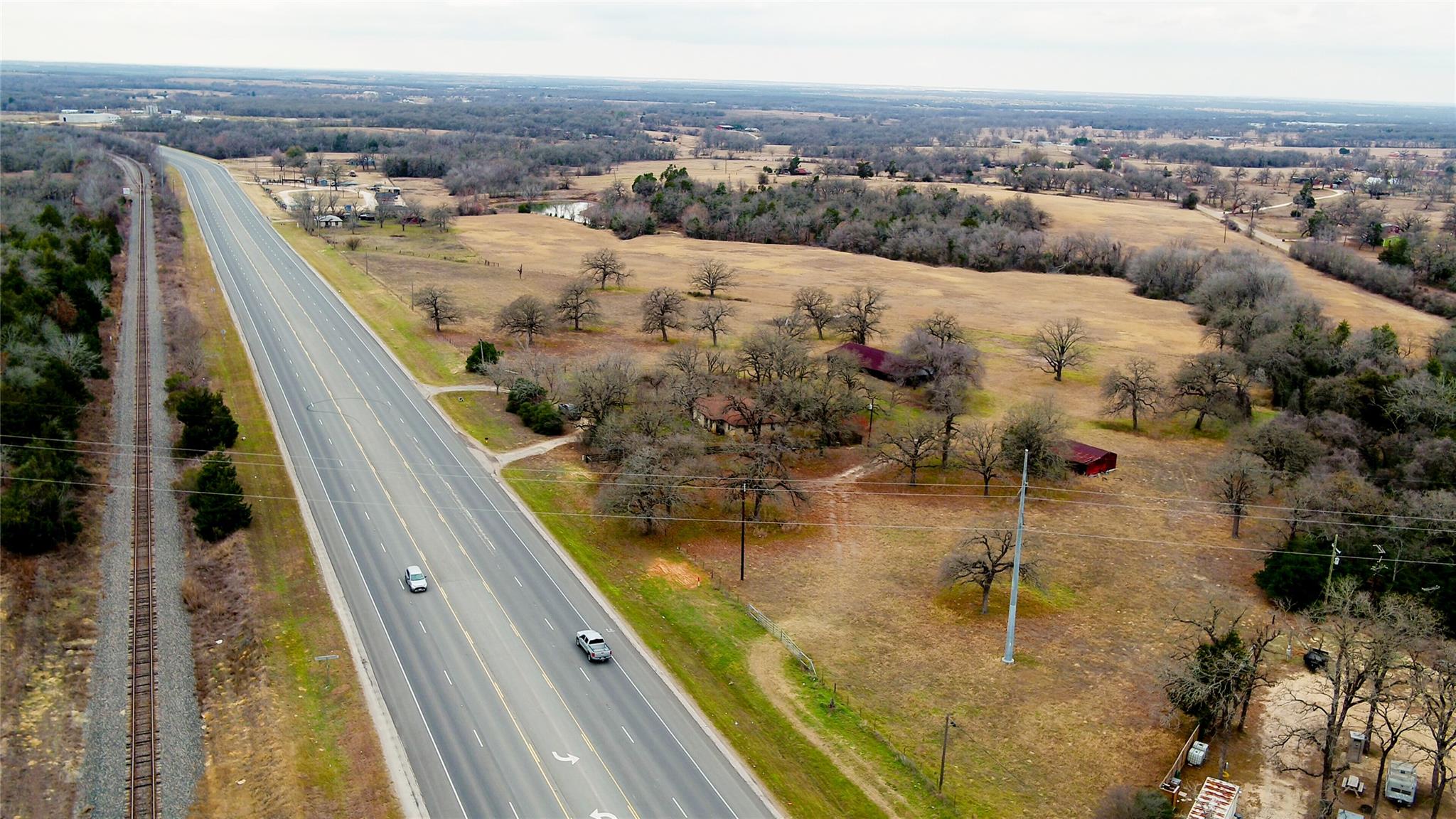 1682 W Us Highway 79, Rockdale, TX 76567