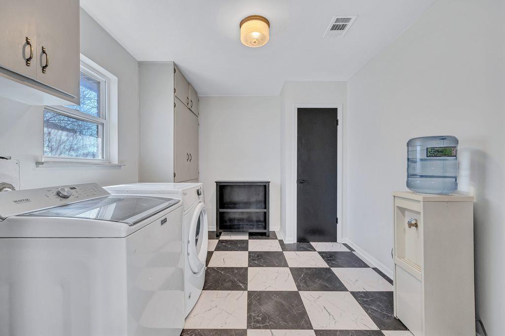 309 W Avenue H Ave, Jarrell, TX 76537