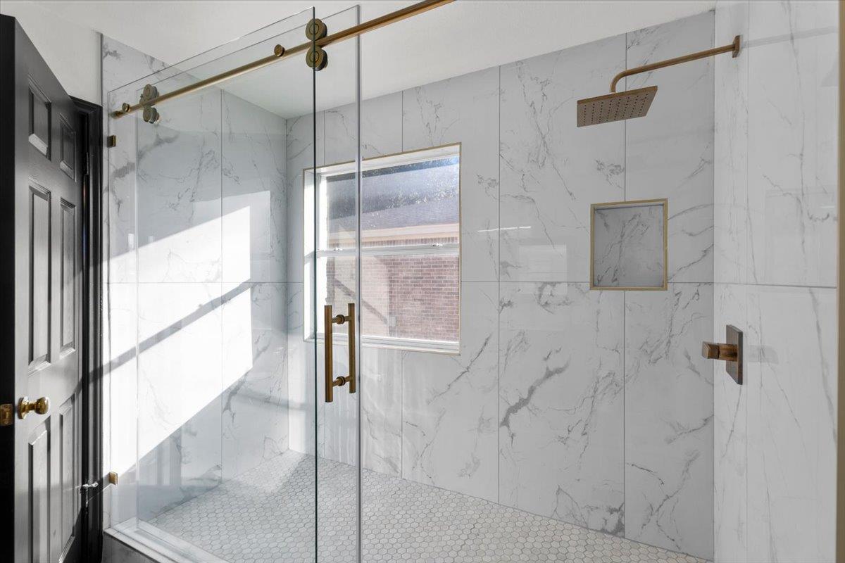 205 Peaceful Haven Way, Hutto, TX 78634