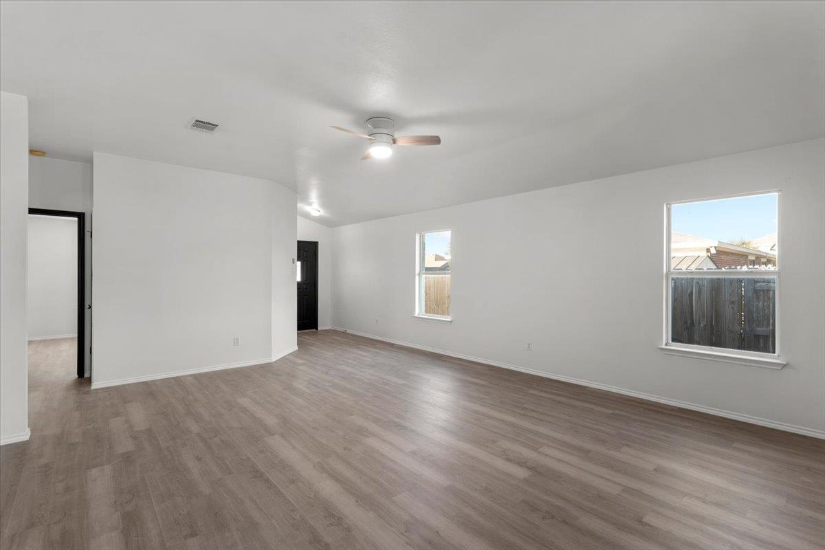 205 Peaceful Haven Way, Hutto, TX 78634