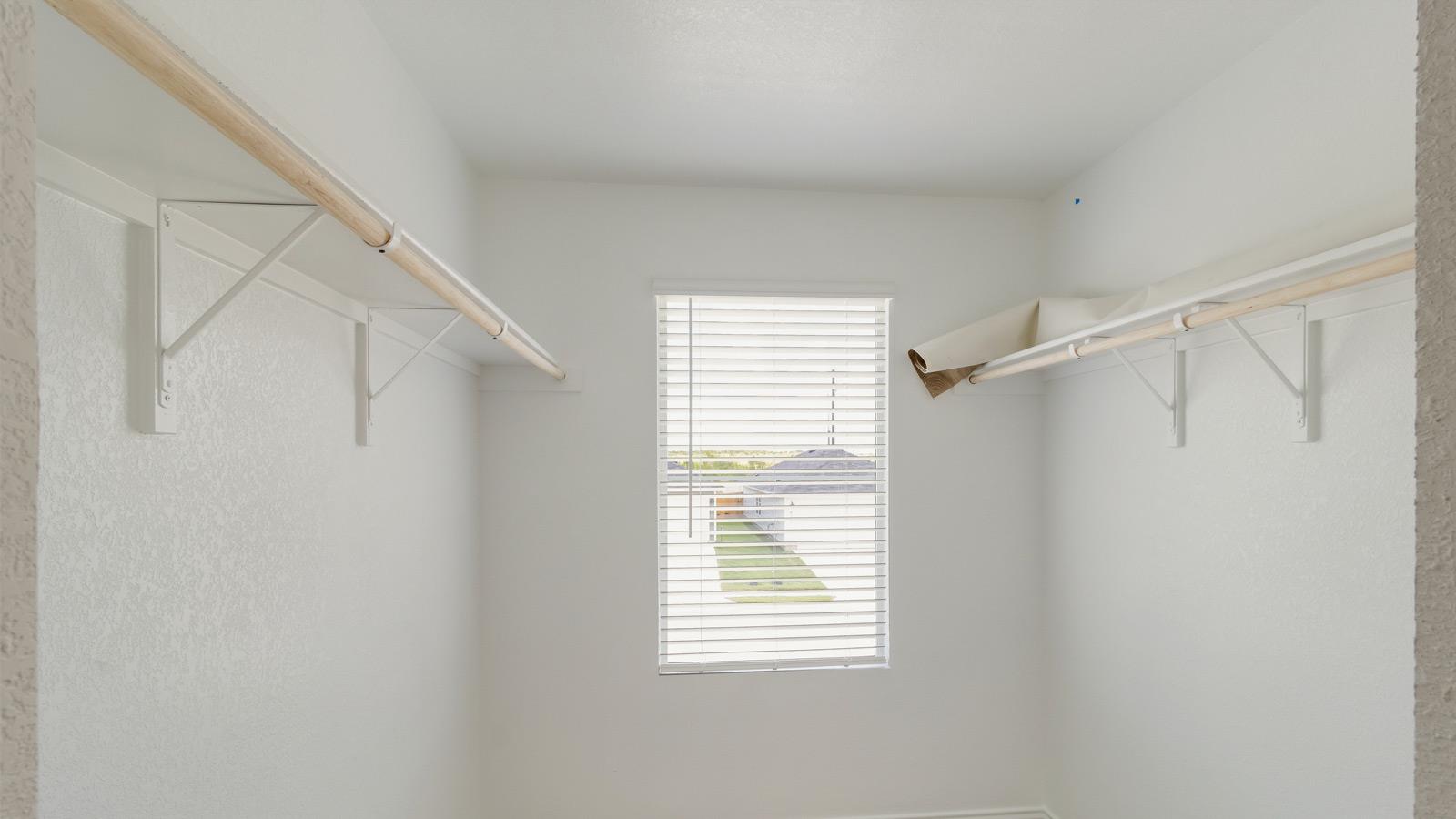 456 Sandringham Loop, Kyle, TX 78640