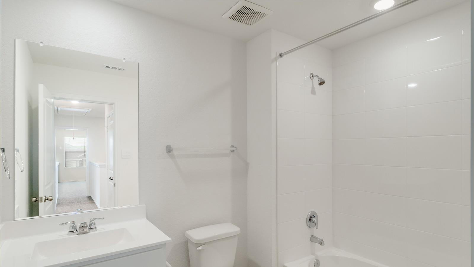 456 Sandringham Loop, Kyle, TX 78640