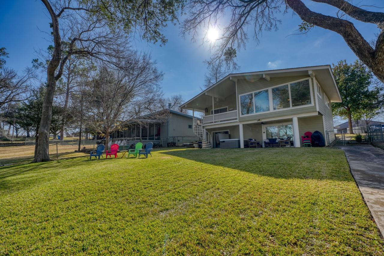 621 Sandy Mountain Dr, Sunrise Beach, TX 78643