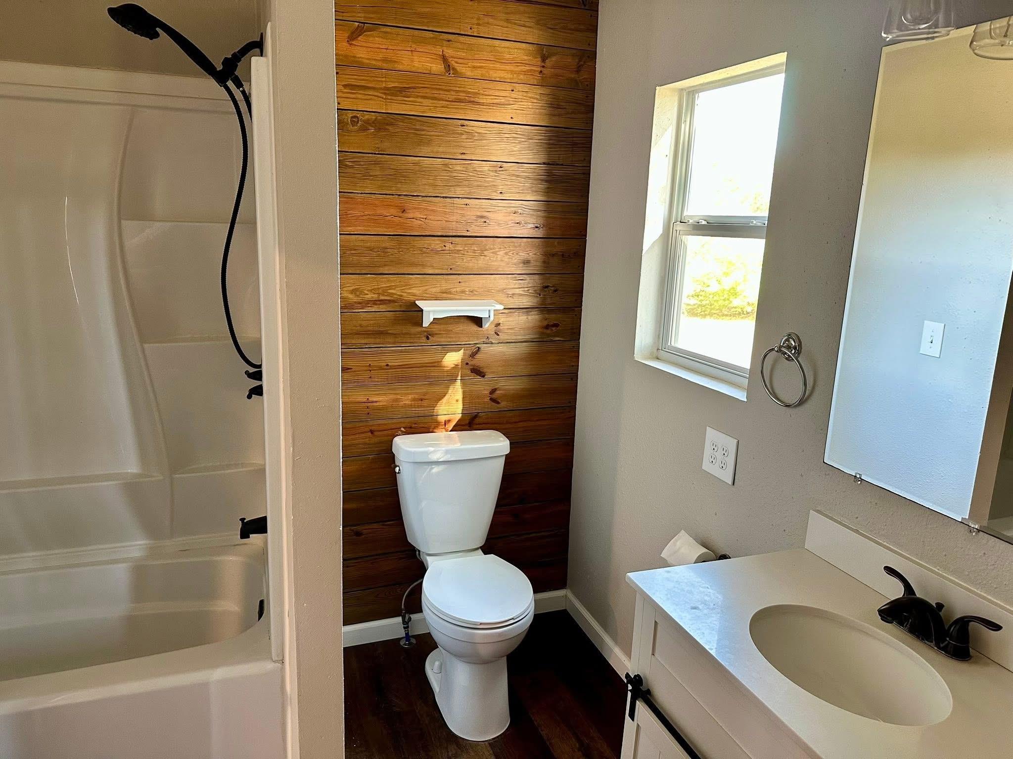 1441 Gatlin Creek Rd, Dripping Springs, TX 78620