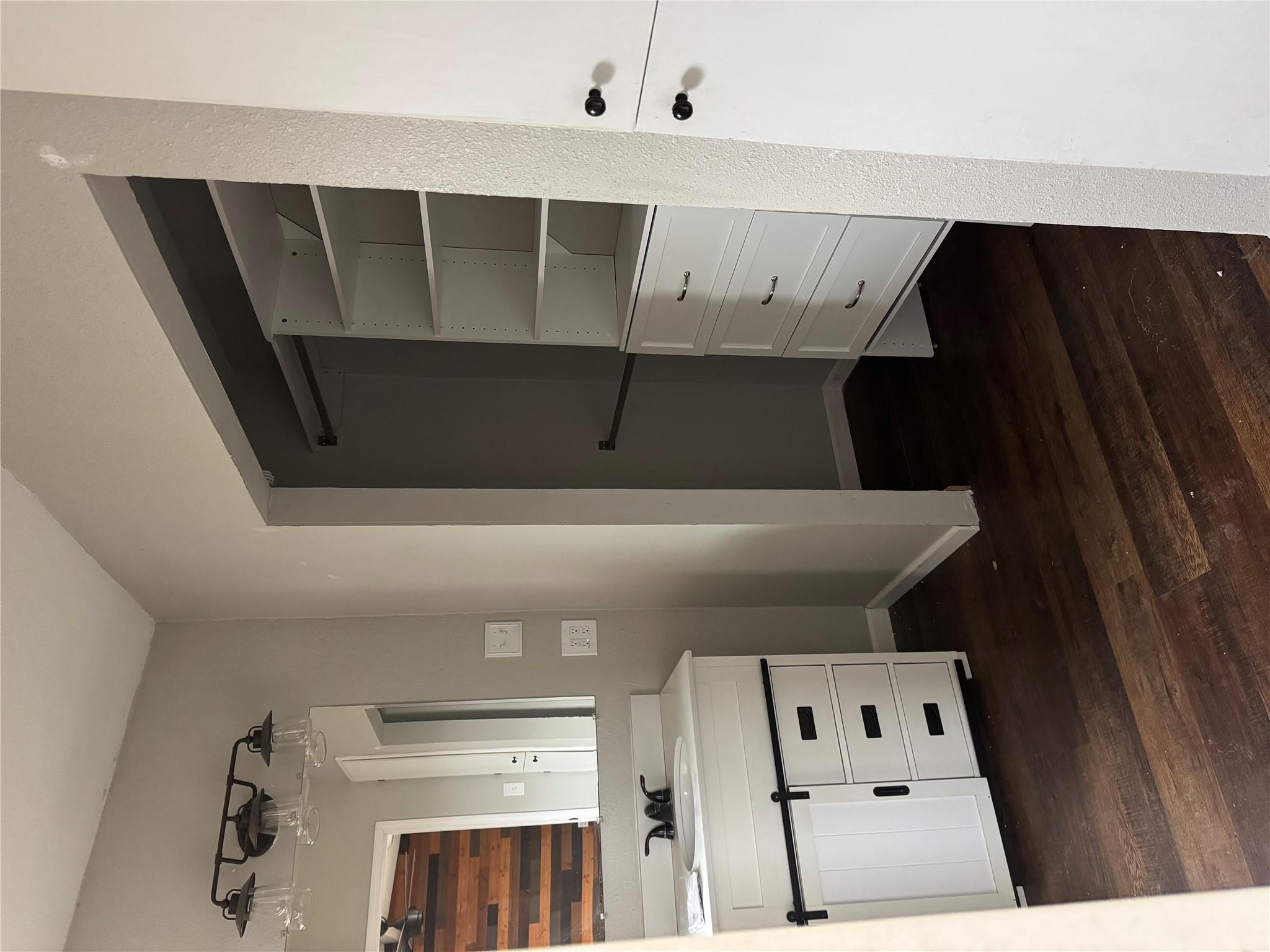 1441 Gatlin Creek Rd, Dripping Springs, TX 78620