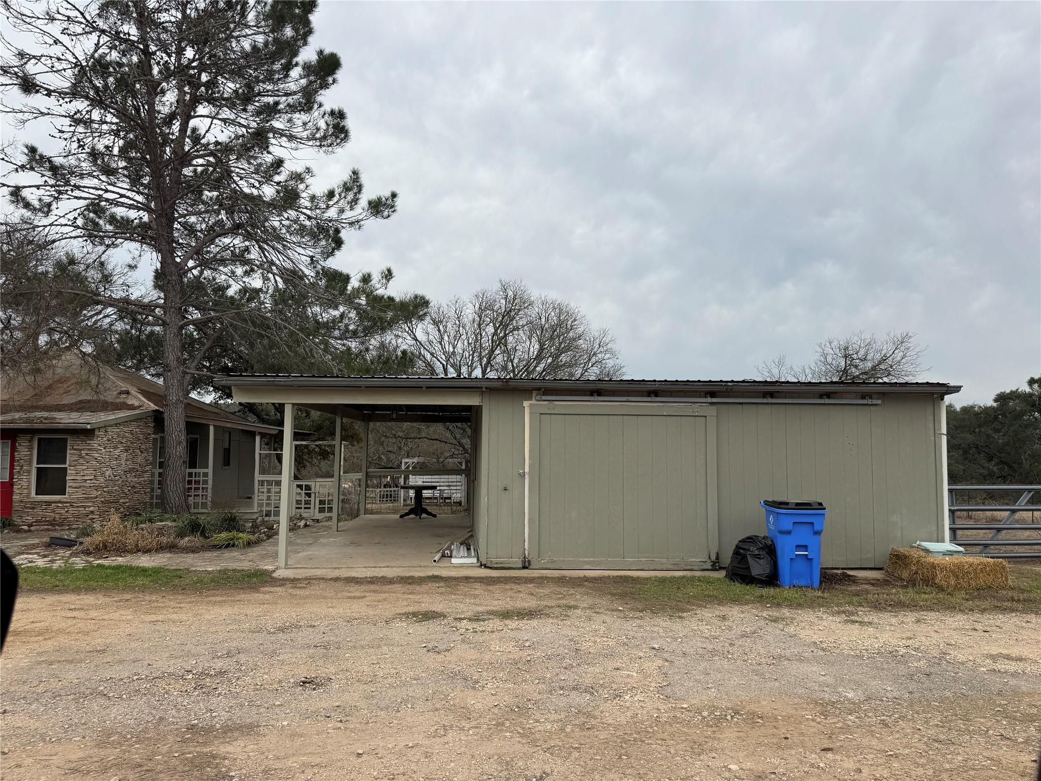 1441 Gatlin Creek Rd, Dripping Springs, TX 78620