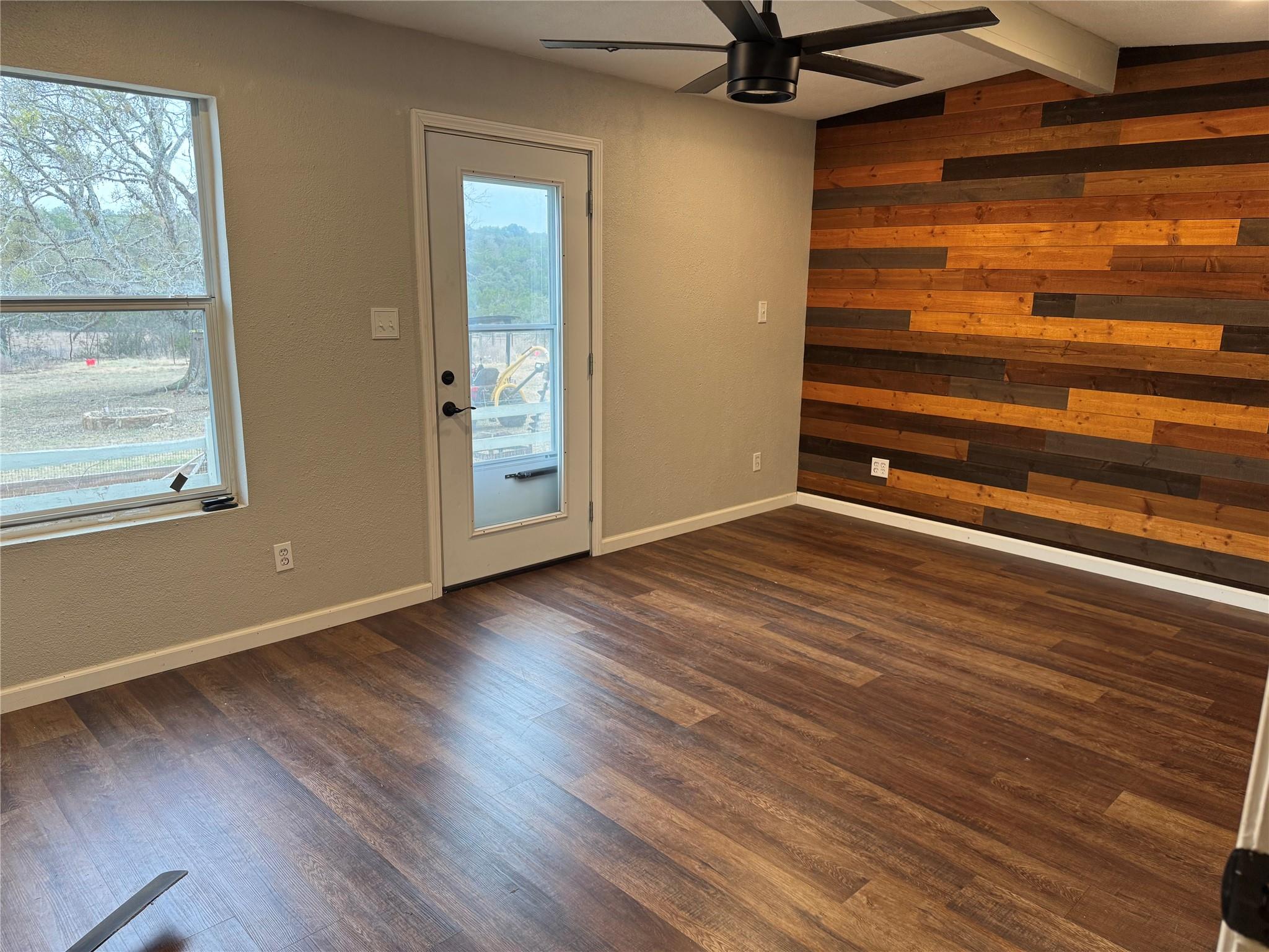 1441 Gatlin Creek Rd, Dripping Springs, TX 78620