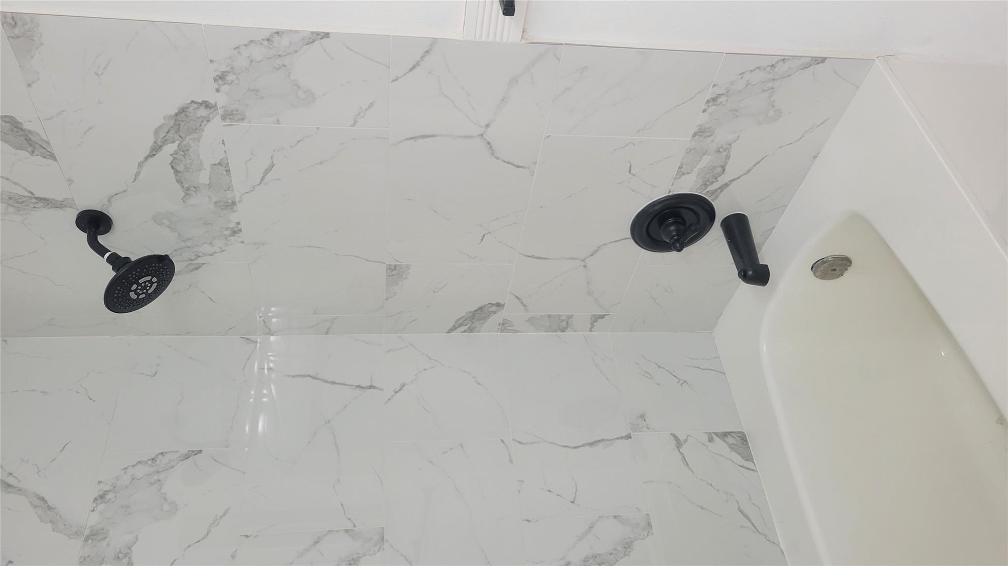 1903 Londonderry Dr, Leander, TX 78641