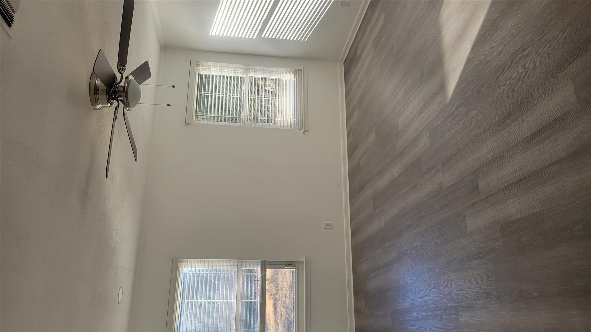 1903 Londonderry Dr, Leander, TX 78641