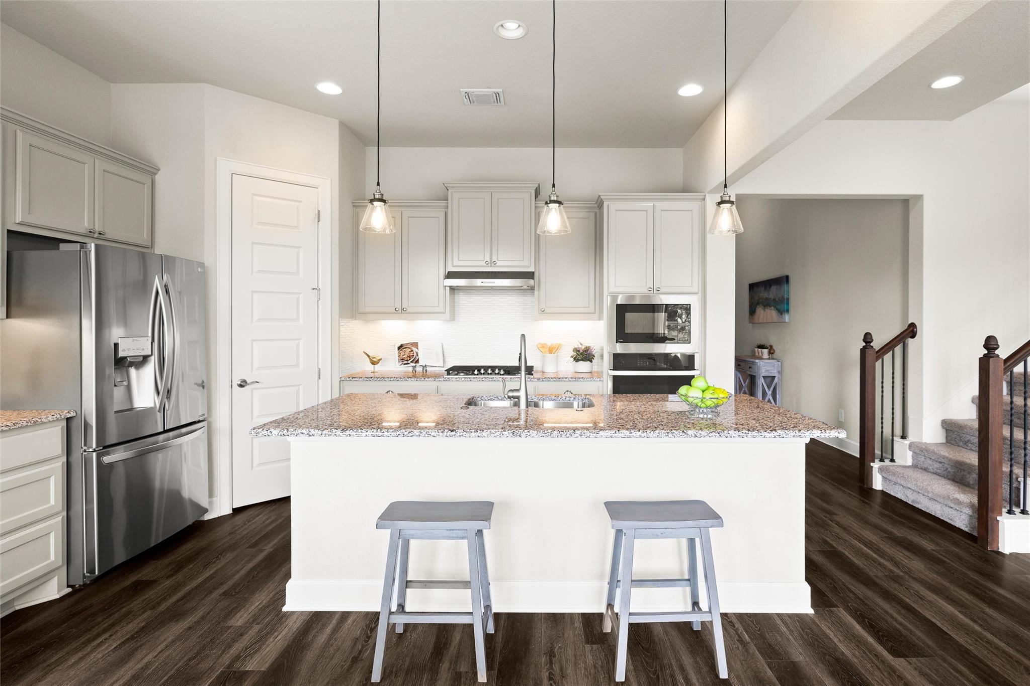 132 Village Oak Dr, Austin, TX 78737