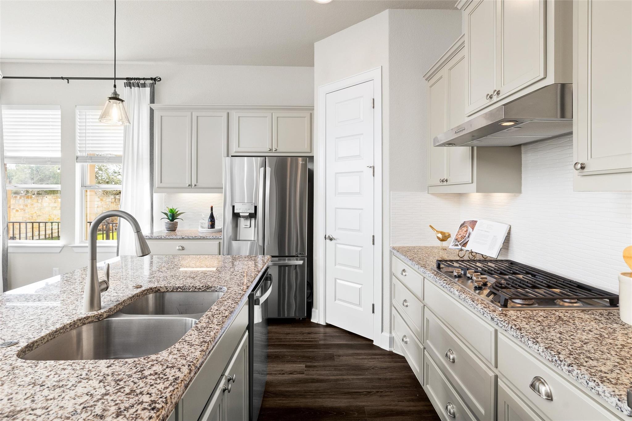 132 Village Oak Dr, Austin, TX 78737