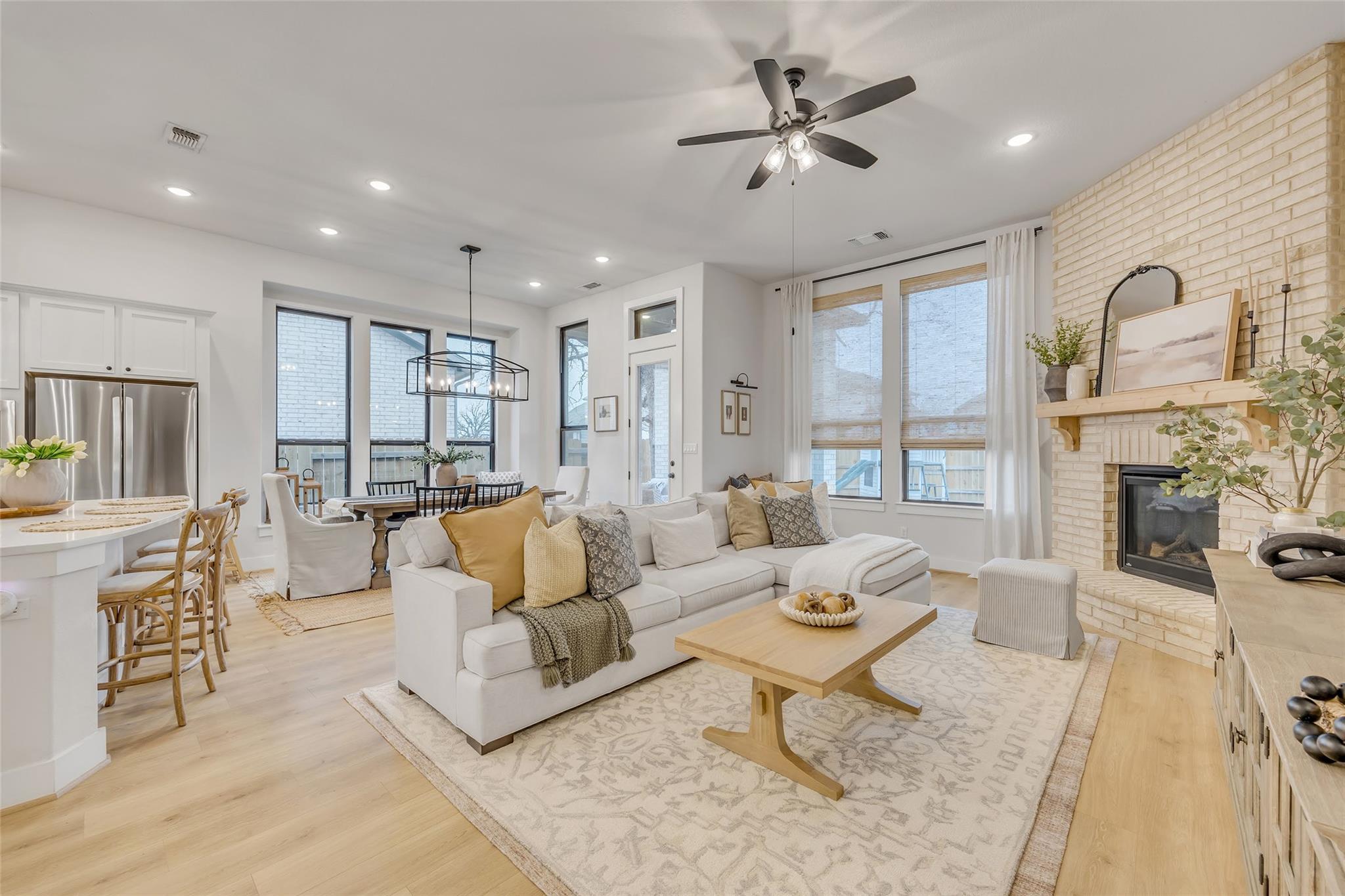 1901 Sir Nathaniel Ln, Leander, TX 78641