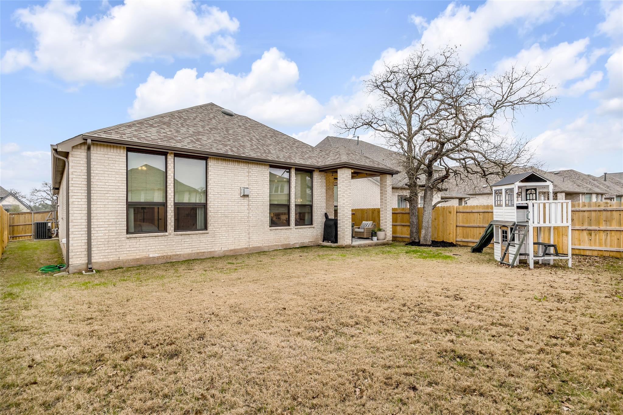 1901 Sir Nathaniel Ln, Leander, TX 78641