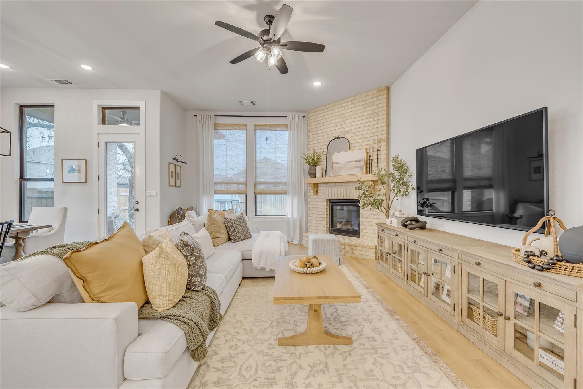 1901 Sir Nathaniel Ln, Leander, TX 78641