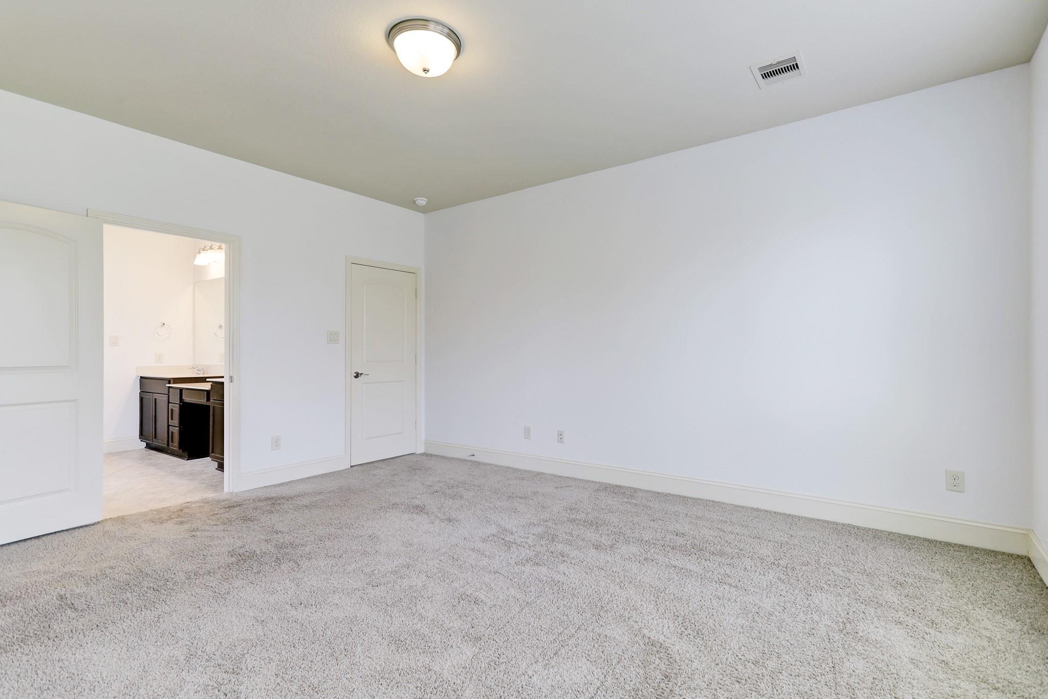 2604 Longlake Dr, Pearland, TX 77584