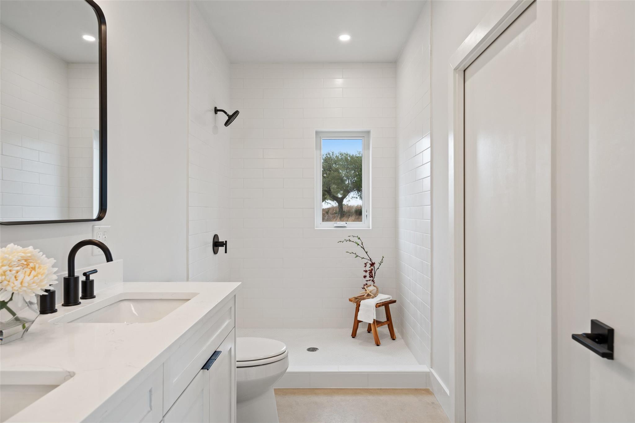 2 Shilo Cir, Wimberley, TX 78676