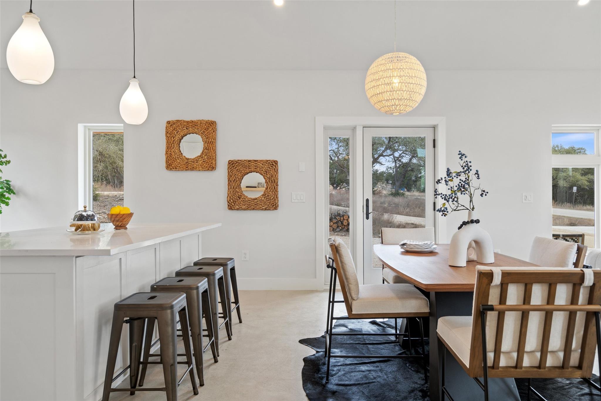 2 Shilo Cir, Wimberley, TX 78676