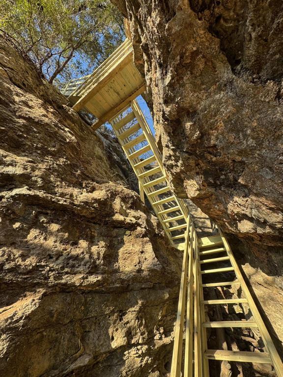 509, 513 Nomad Dr, Spicewood, TX 78669