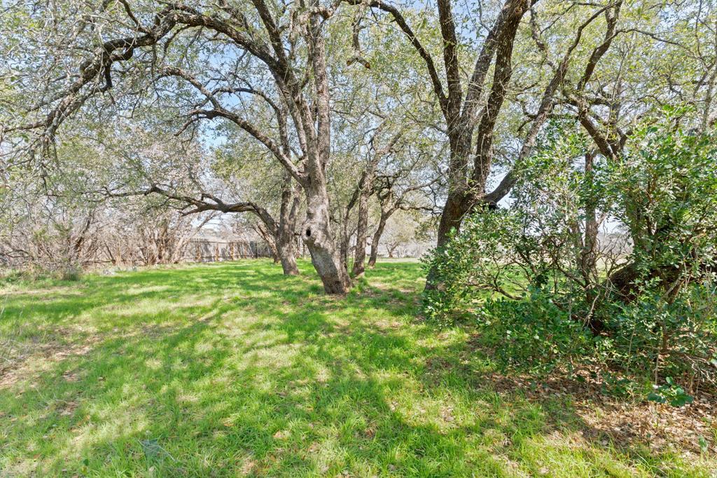 509, 513 Nomad Dr, Spicewood, TX 78669