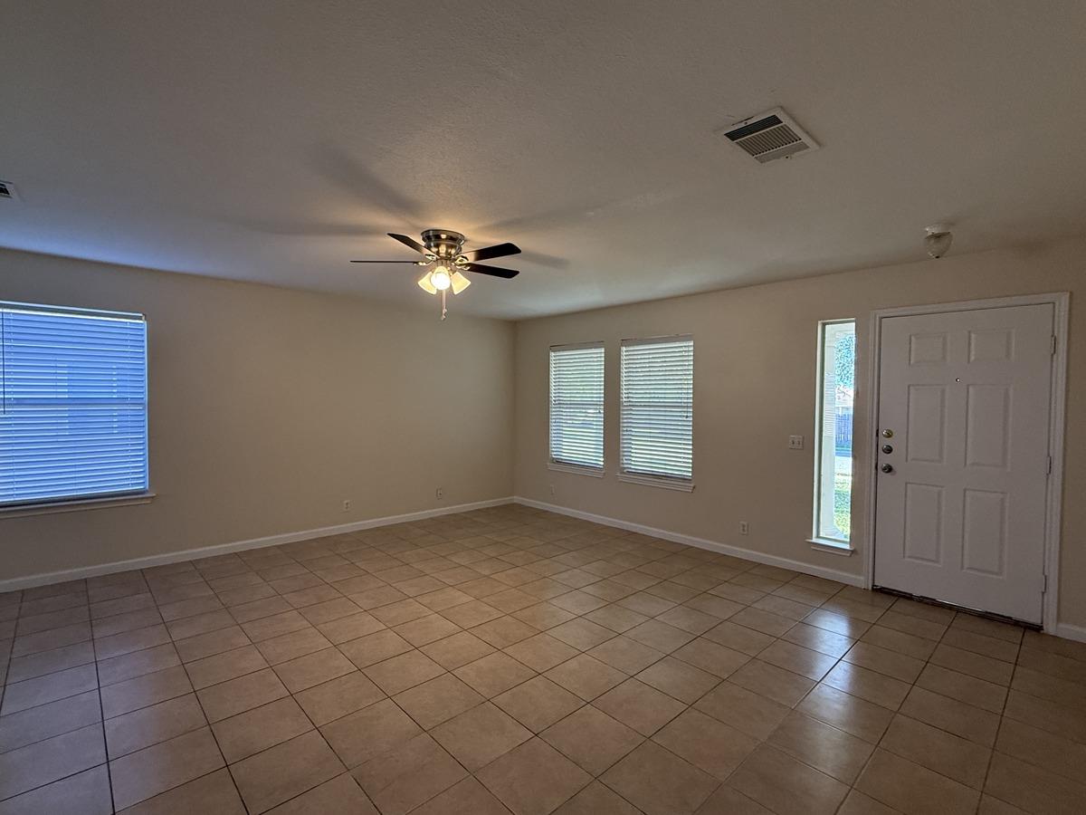 1444 Kenneys Way, Round Rock, TX 78665