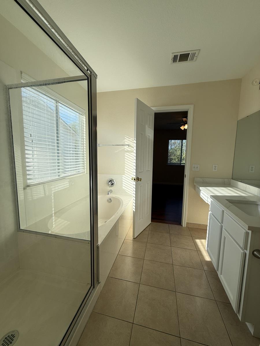 1444 Kenneys Way, Round Rock, TX 78665