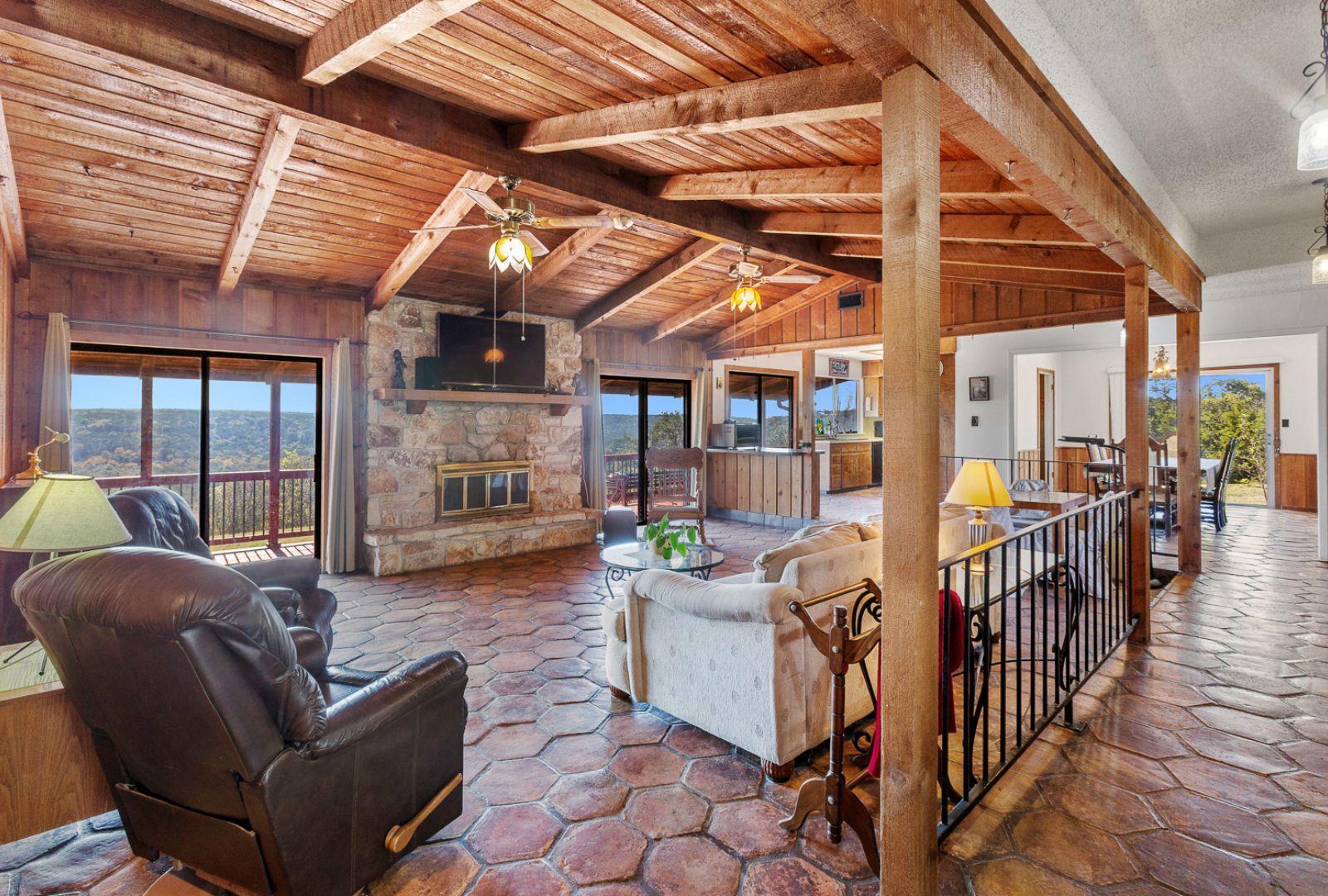 12516 Wire Rd, Leander, TX 78641