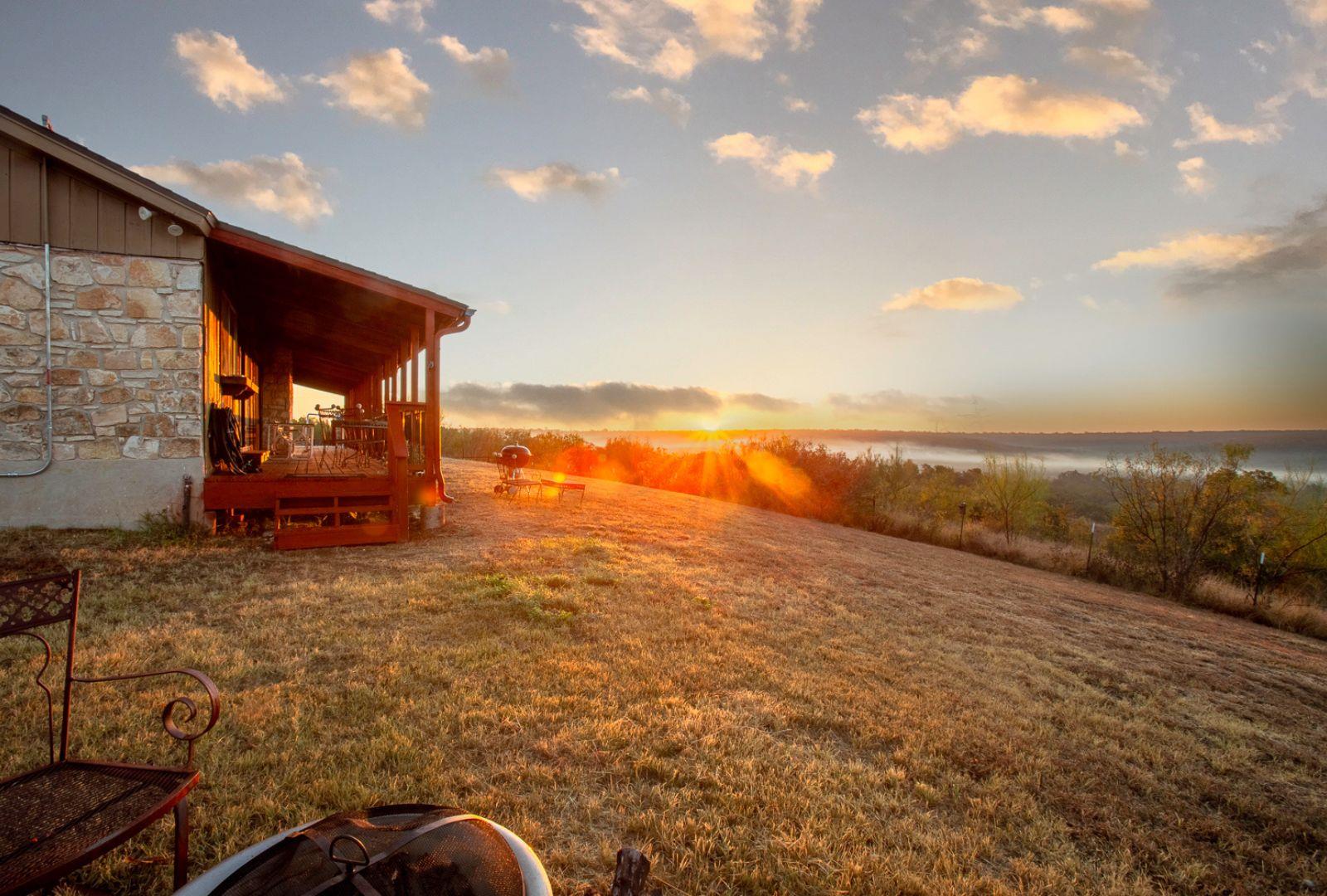 12516 Wire Rd, Leander, TX 78641