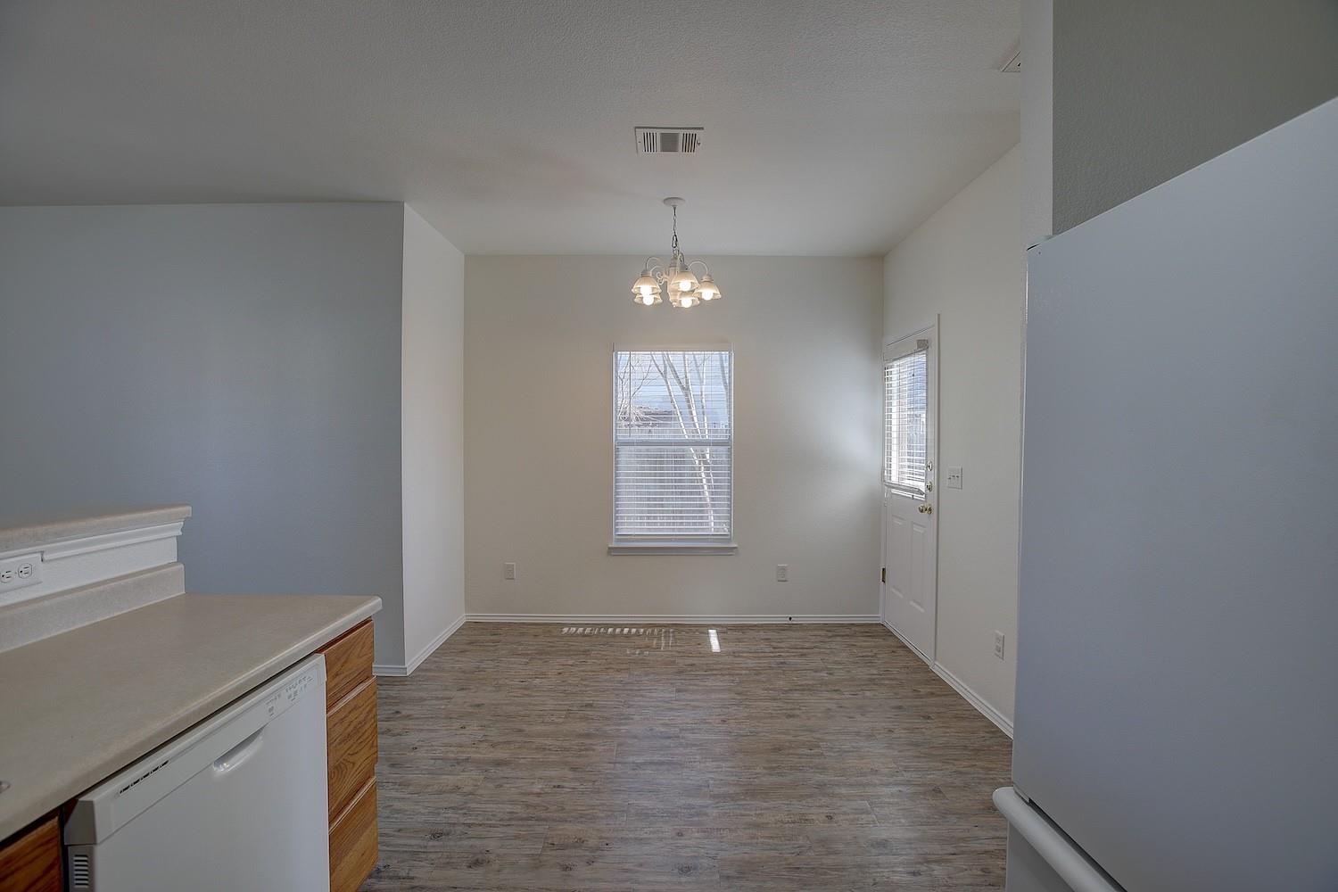 1102 E 3rd St, Georgetown, TX 78626