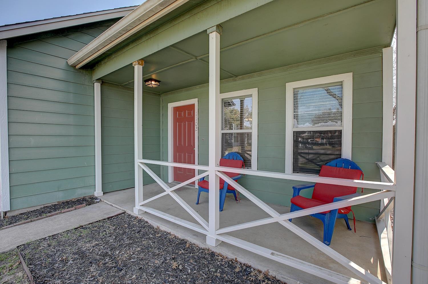 1102 E 3rd St, Georgetown, TX 78626