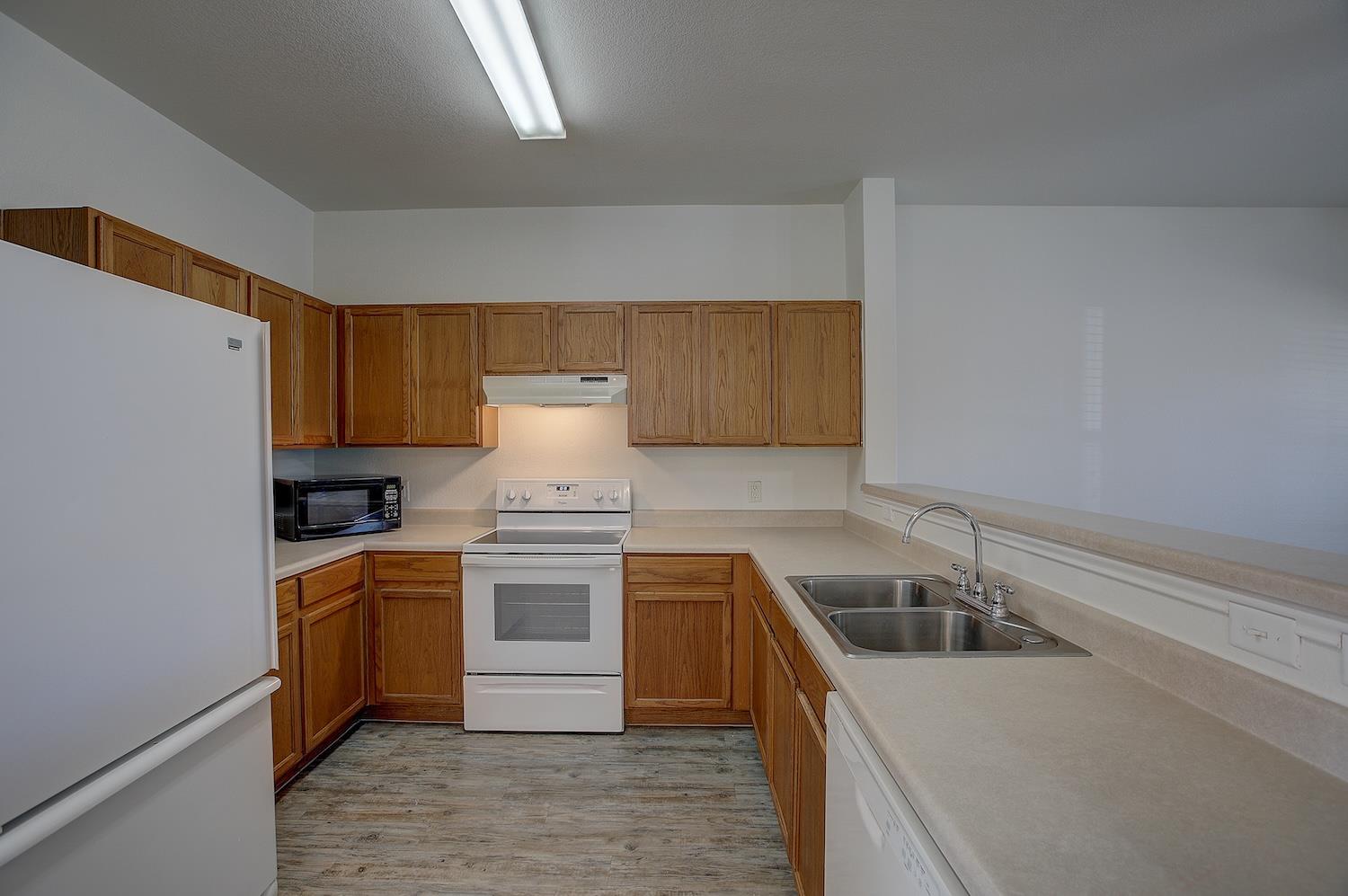 1102 E 3rd St, Georgetown, TX 78626