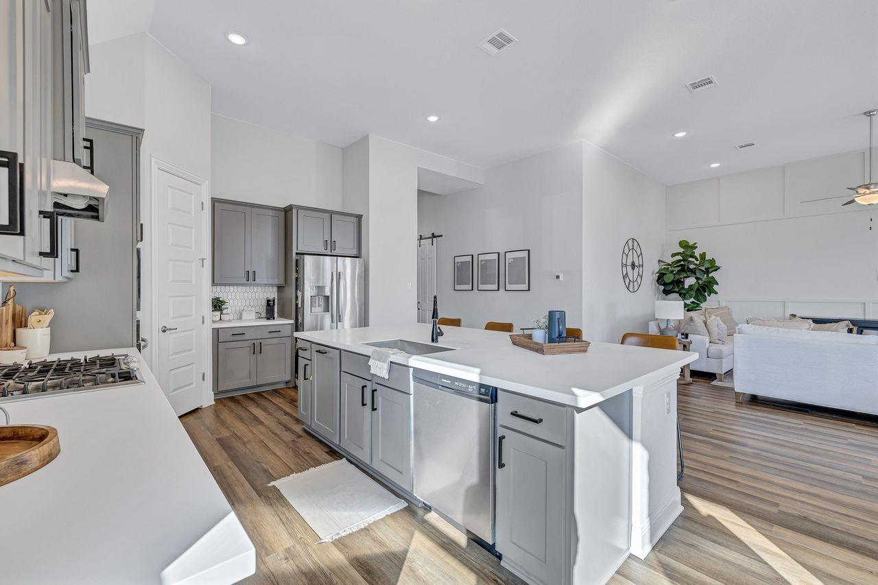 2304 Pack Iron Pass, Leander, TX 78641