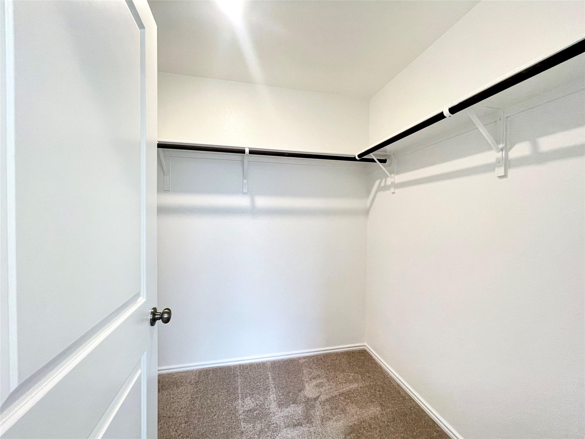 305 Milliner Loop, Hutto, TX 78634