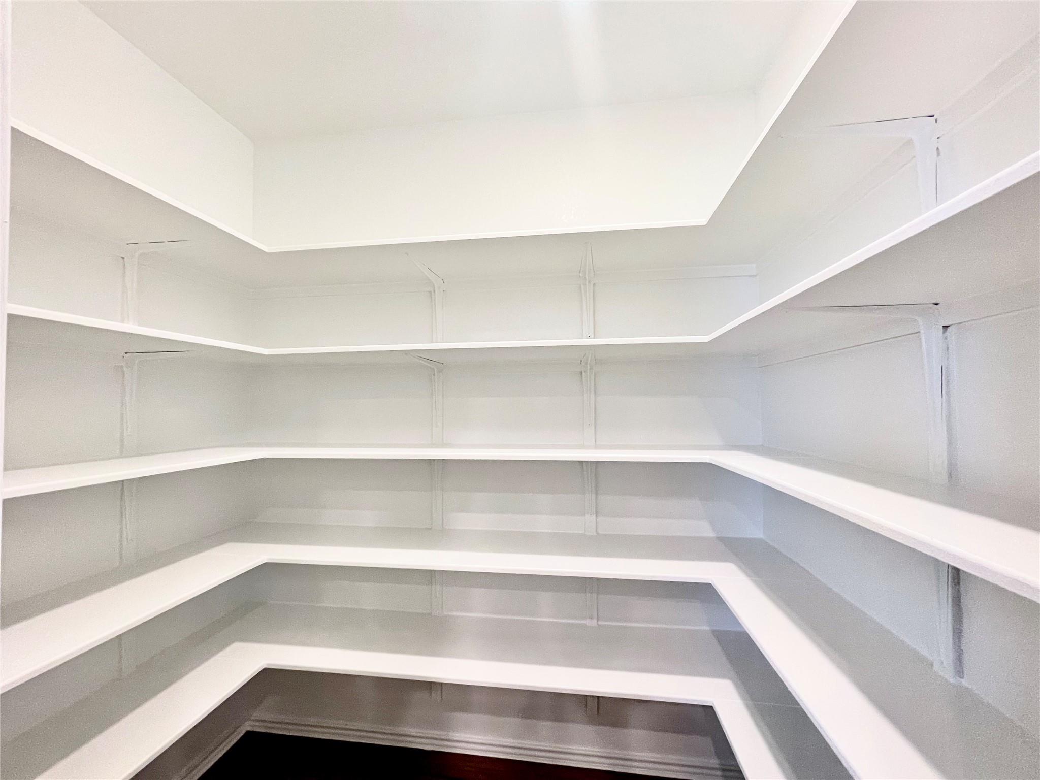 305 Milliner Loop, Hutto, TX 78634