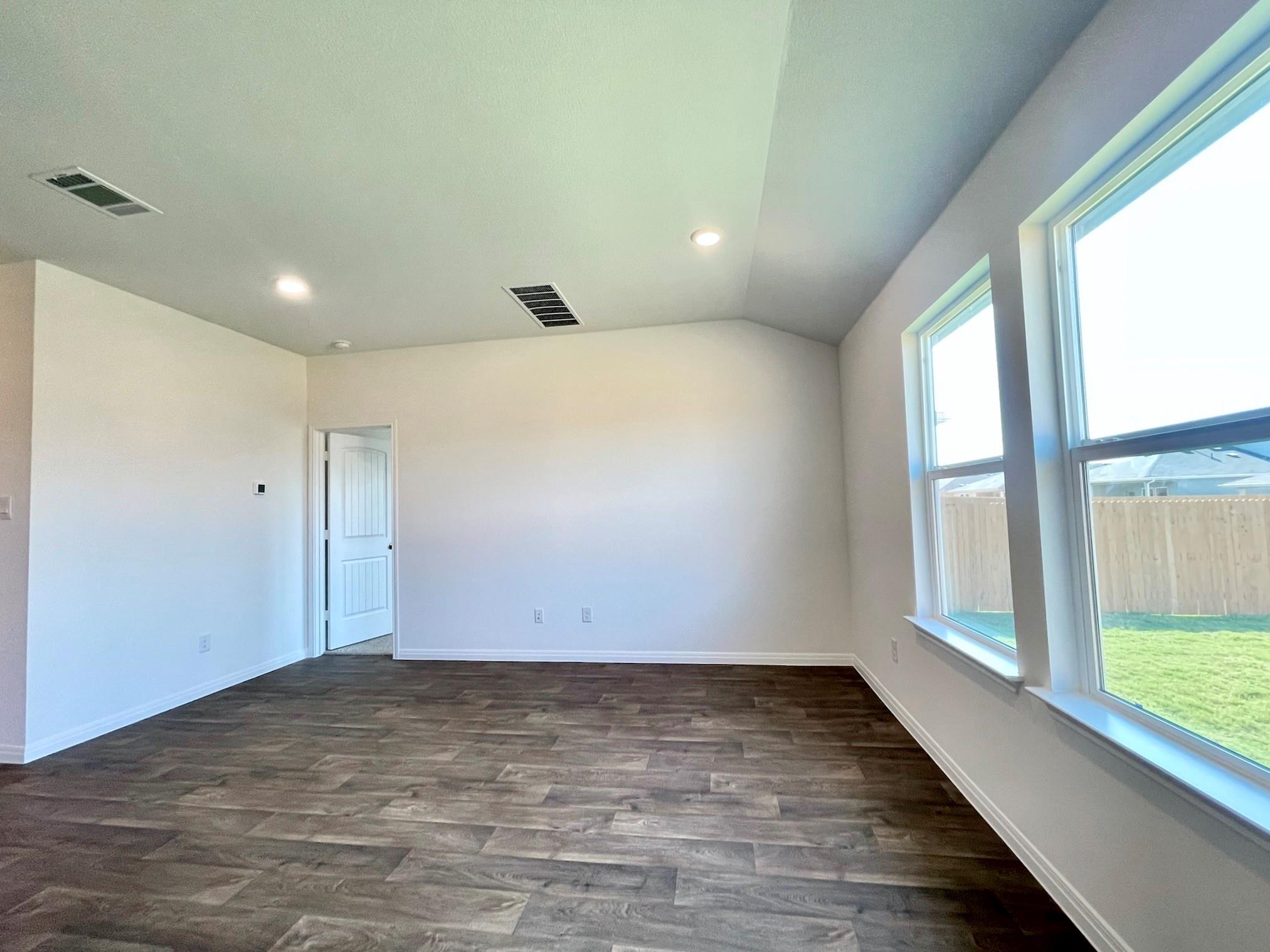 152 Gablynn Cv, Kyle, TX 78640