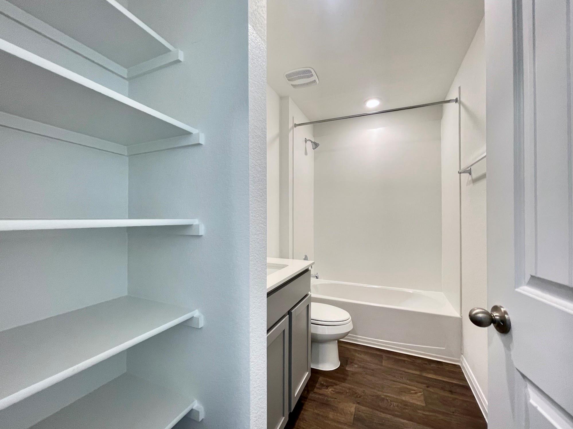 152 Gablynn Cv, Kyle, TX 78640