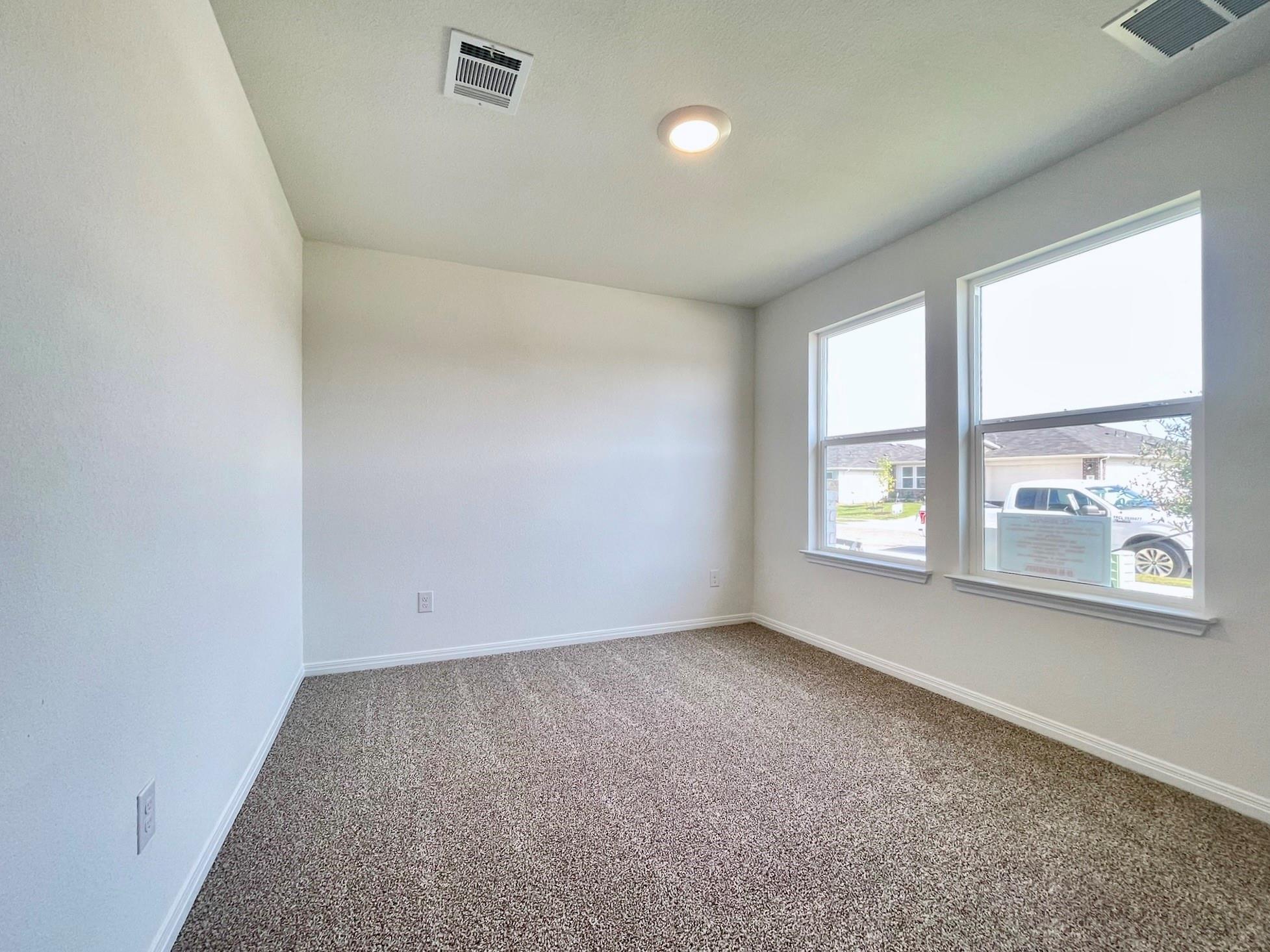 152 Gablynn Cv, Kyle, TX 78640