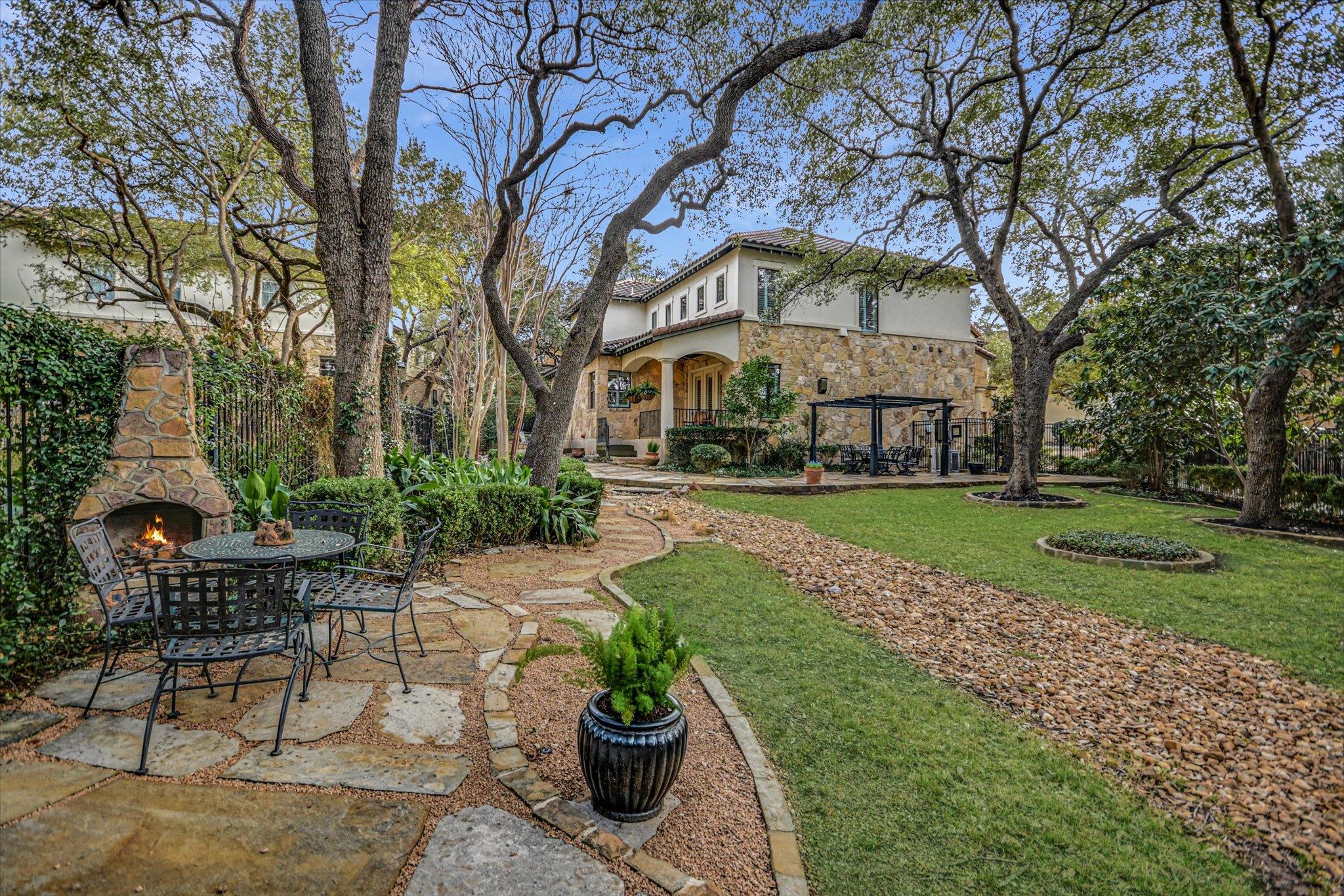 1036 Liberty Park Dr # 15, Austin, TX 78746