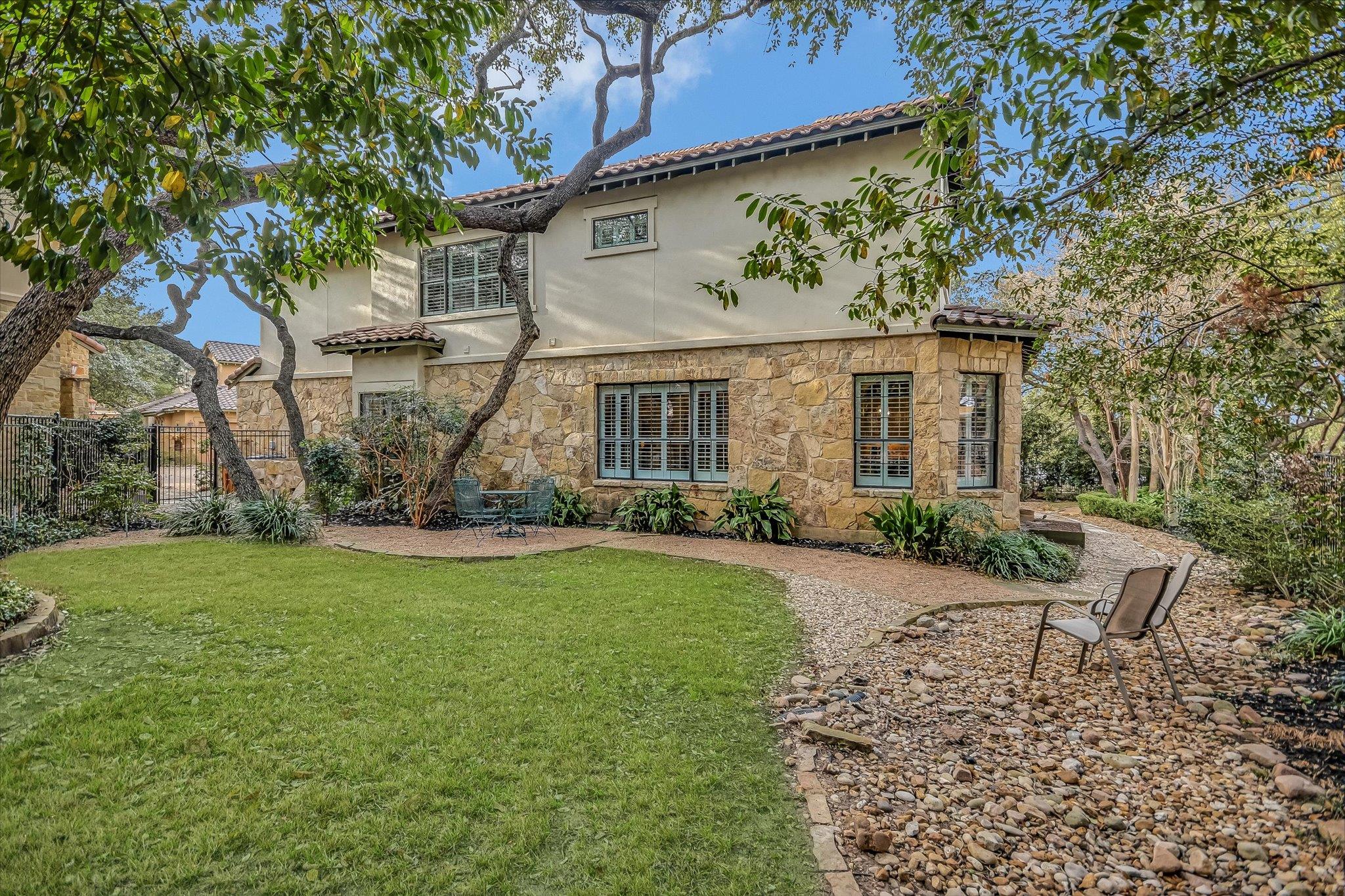 1036 Liberty Park Dr # 15, Austin, TX 78746