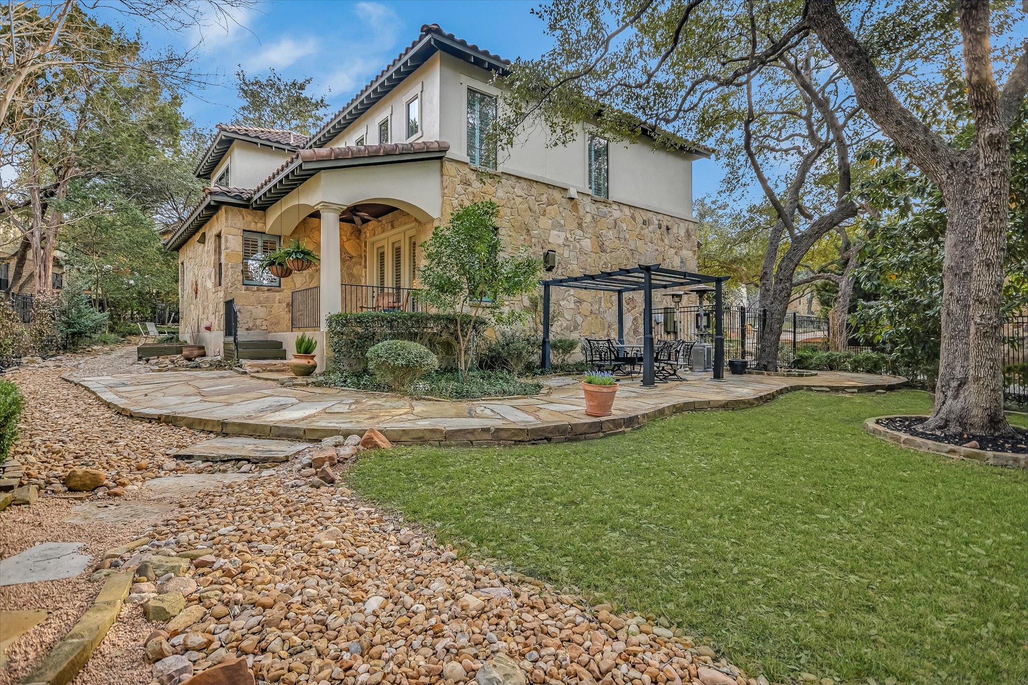 1036 Liberty Park Dr # 15, Austin, TX 78746