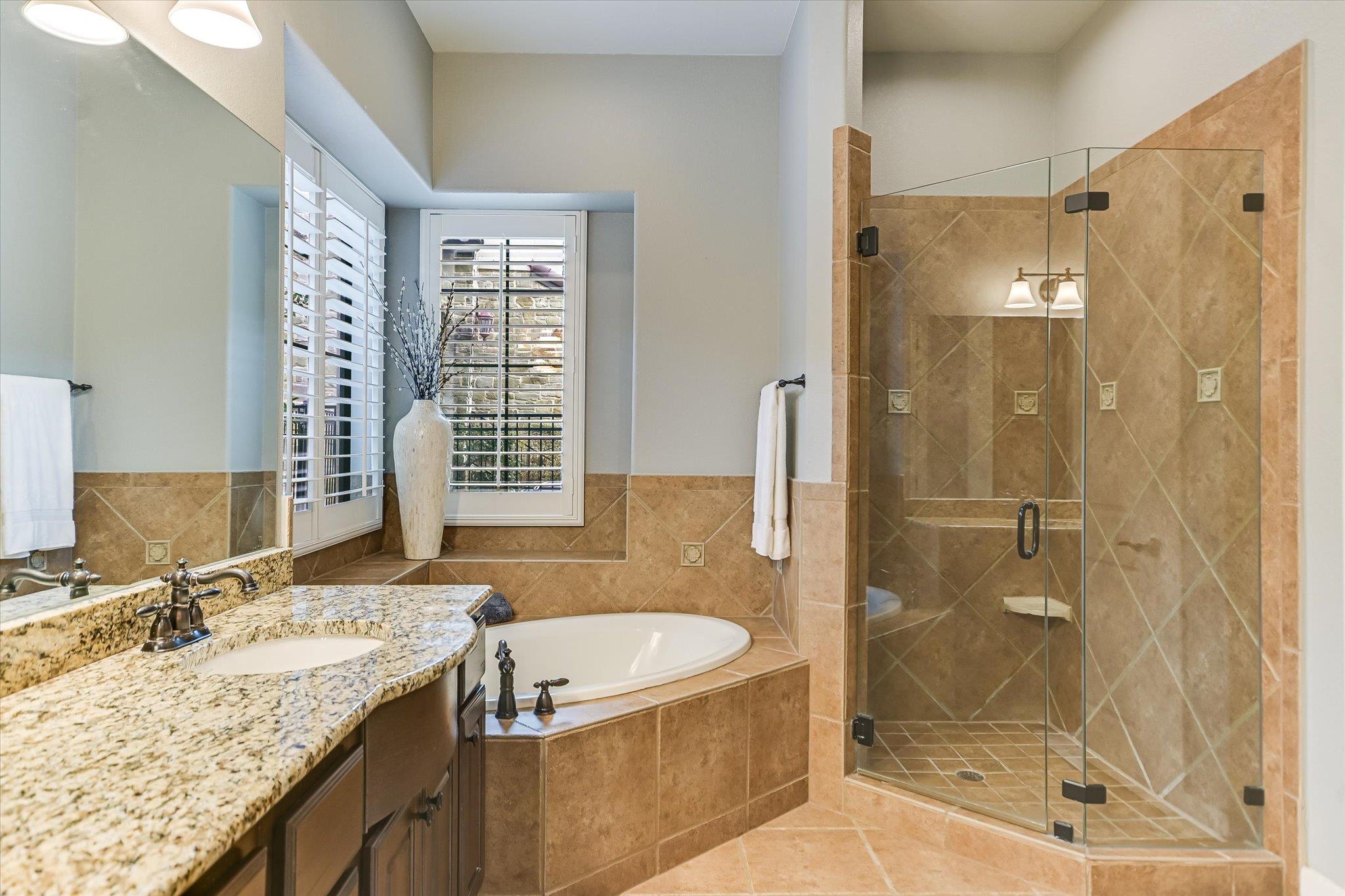 1036 Liberty Park Dr # 15, Austin, TX 78746