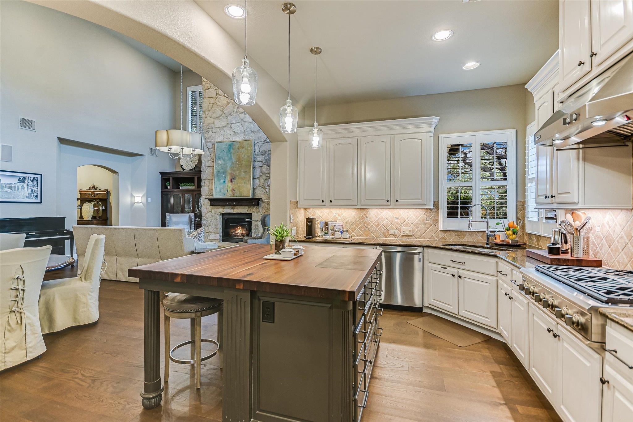 1036 Liberty Park Dr # 15, Austin, TX 78746