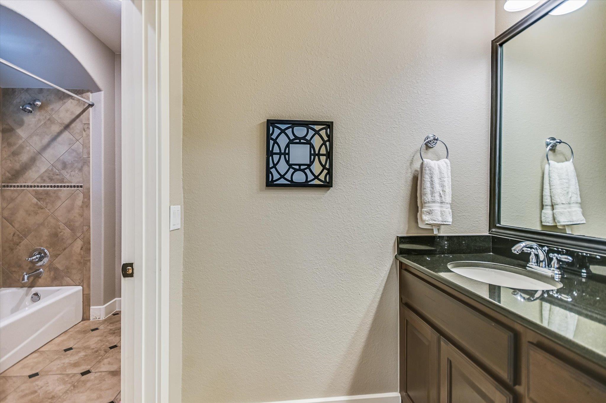 1036 Liberty Park Dr # 15, Austin, TX 78746